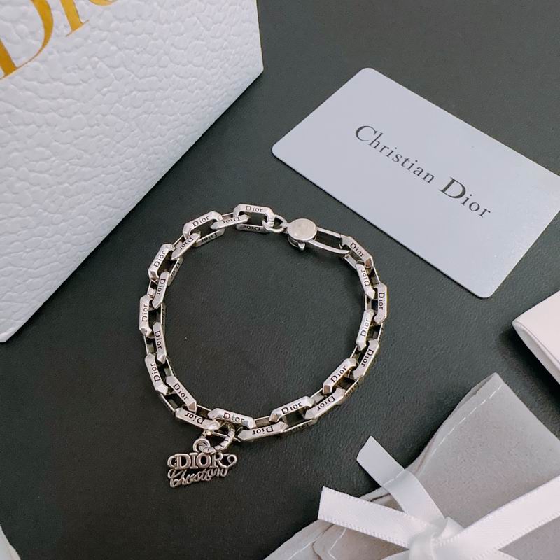Dior Necklace 05lyr321 (8)